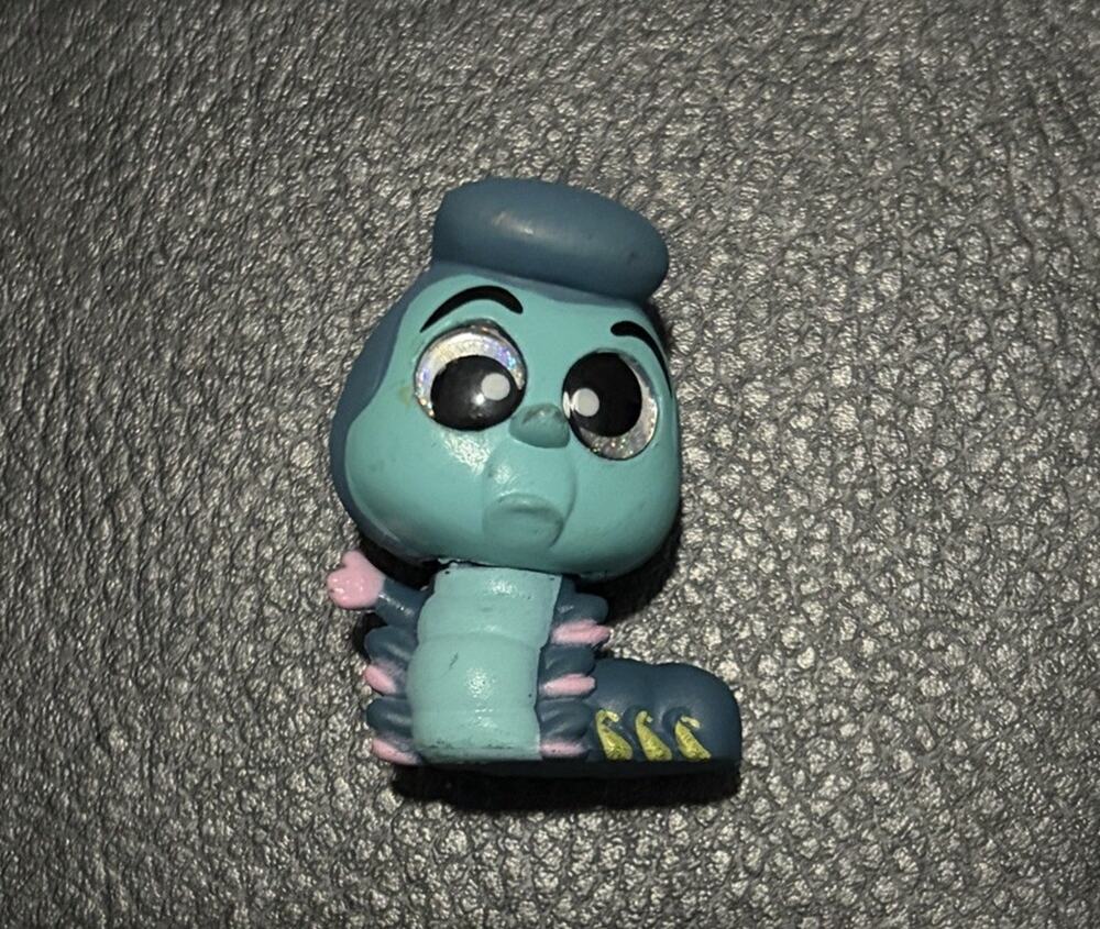 Disney Doorables - Caterpillar - Alice In Wonderland - Series 8 - Rare
